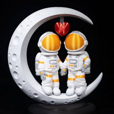 Space Explorers Couple | 3D Printer Model Files