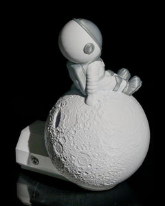 Wondering Astronaut Wall Night Light | 3D Printer Model Files 